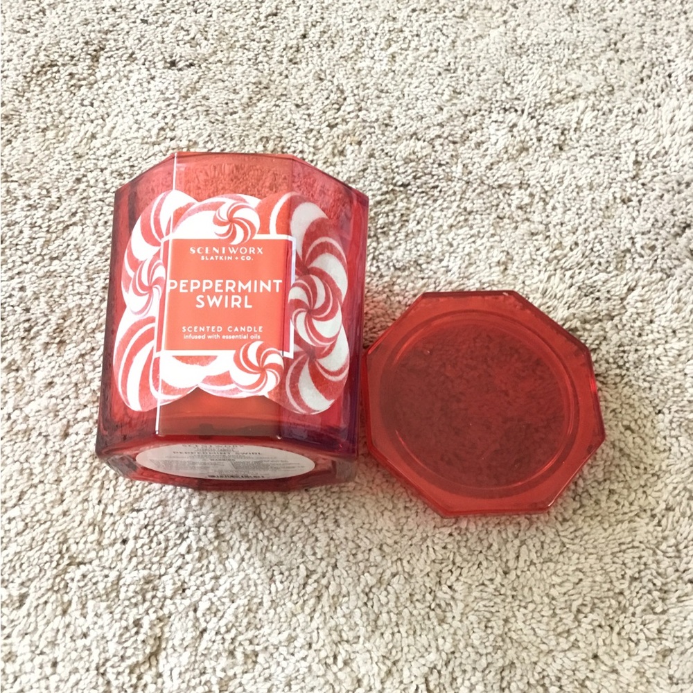 Scent Worx Peppermint Swirl Three Wick Candle NWT